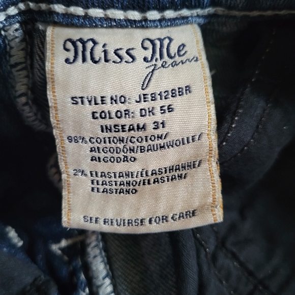Miss Me, size 28, inseam 31 - Picture 7 of 8